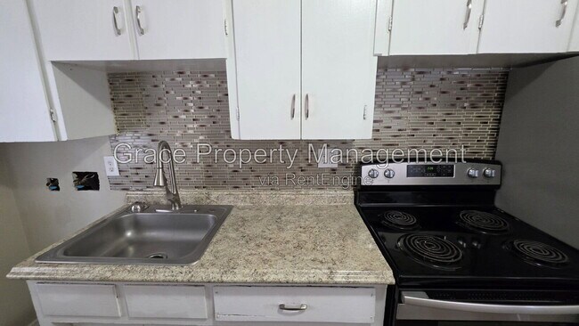 Photo - 7691 Leyden Ln