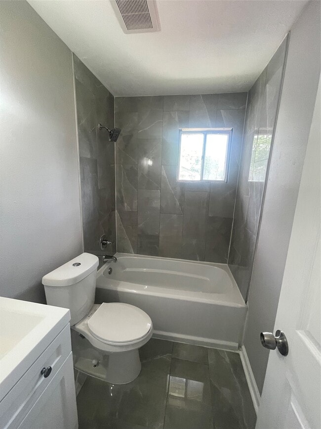 Photo - 4511 Alvin St