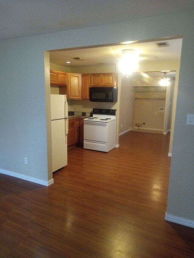 Photo - 3 Bedroom 2 bath house