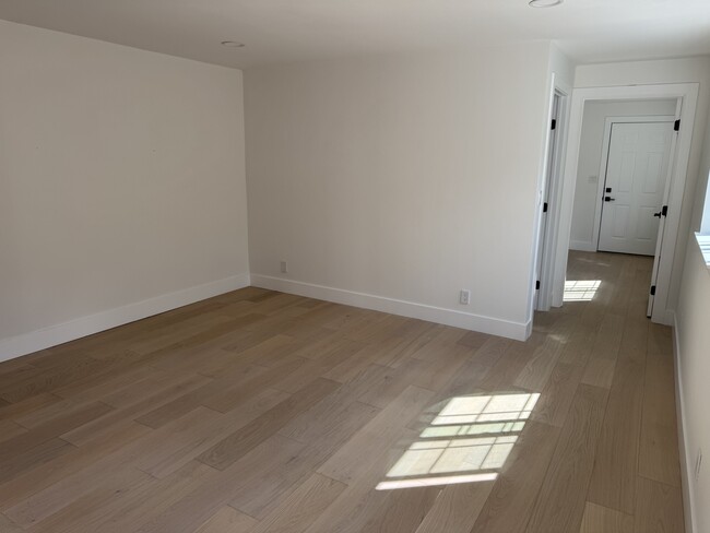 Photo - 674 Manzanita Ave