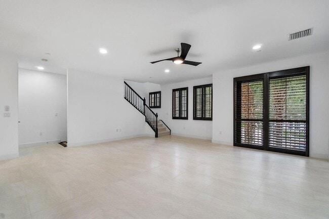 Photo - 4886 NW 16th Ave