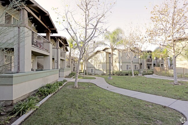 Photo - Yorba Linda Apartments