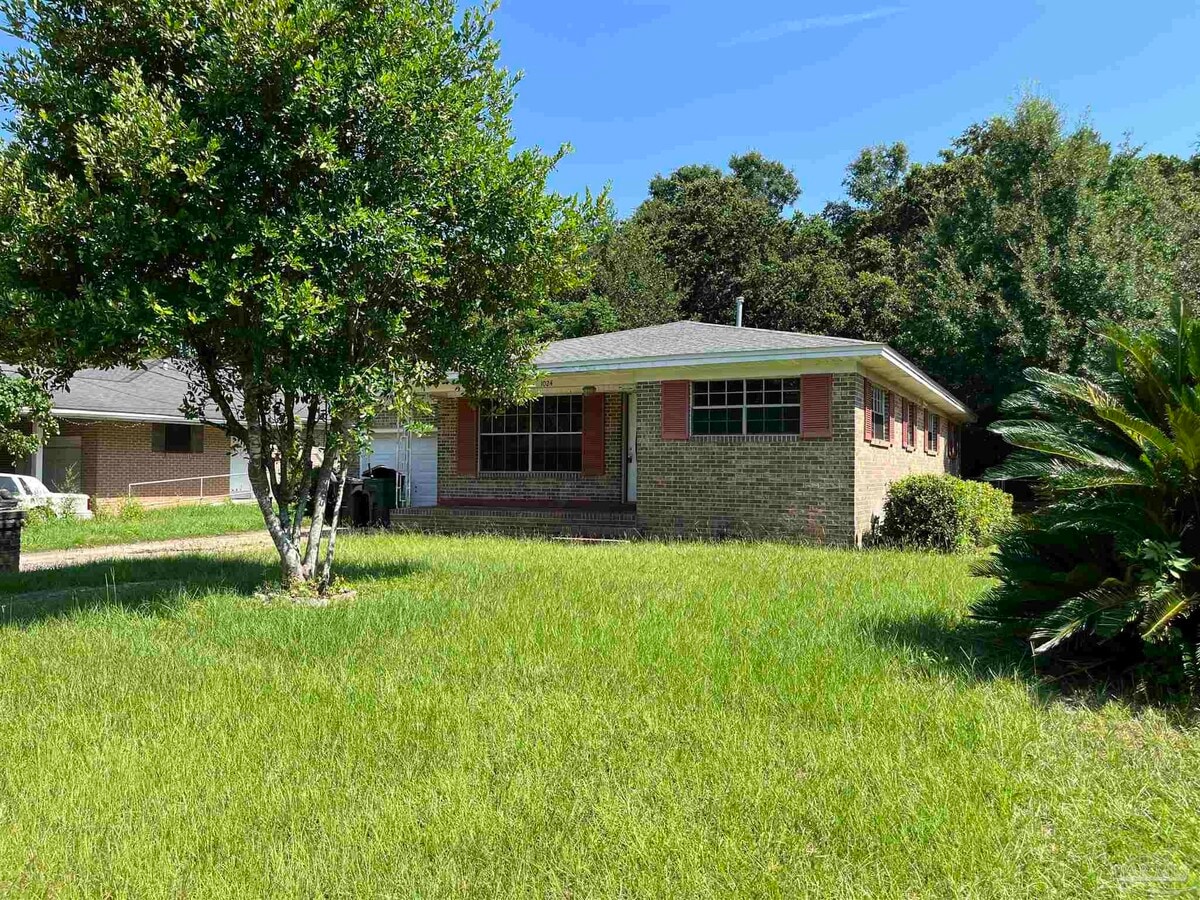 Photo - 1024 Sawyer St