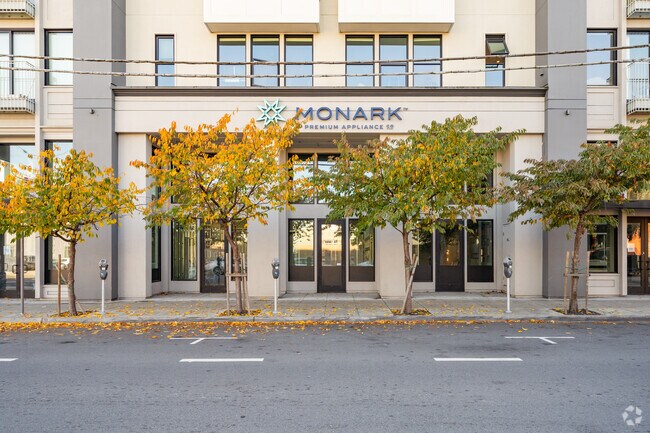 Entrada - Onyx Bldg 2