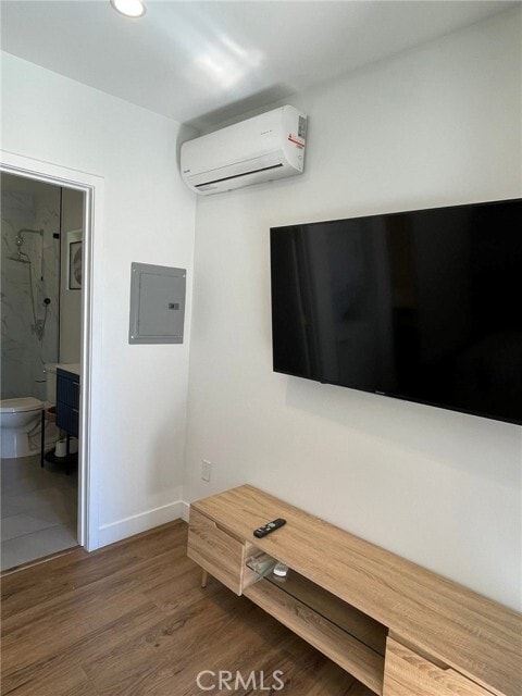 Photo - 23519 Aetna St