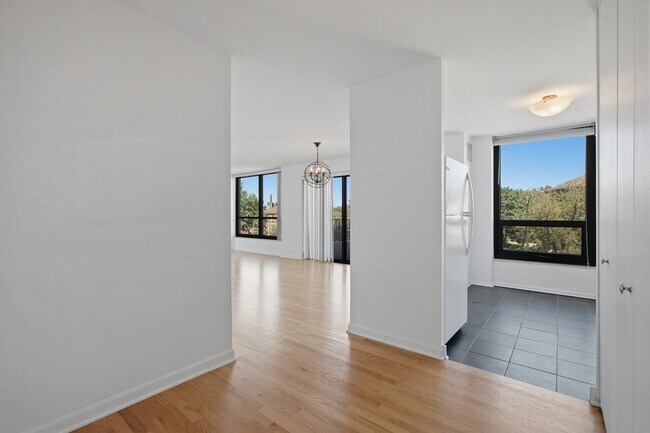 Photo - 2020 N Lincoln Park W Unit #  02F