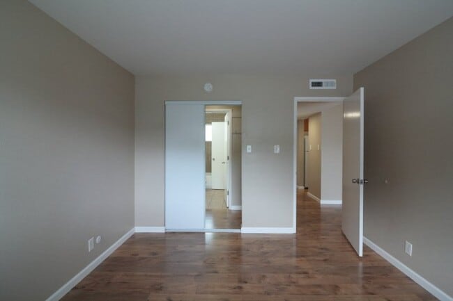 Photo - 2220 Lake Rd Unit B5