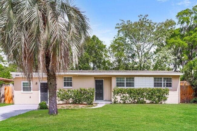 Building Photo - 3646 Colebrooke Dr