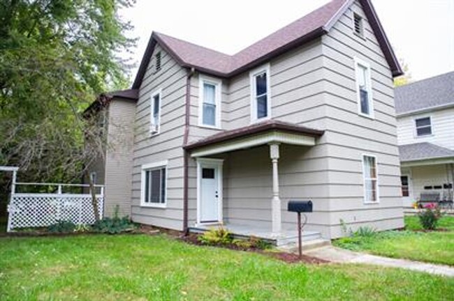 4 bedroom 2 bath home - 4 bedroom 2 bath home