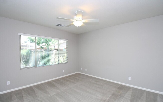 Photo - Stunning 3-bedroom, 3-bathroom home located in the heart of Peoria, AZ.