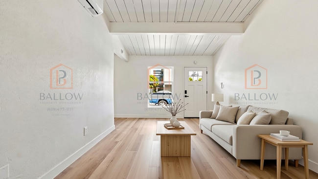 4880-82 Cole St Unit 4882