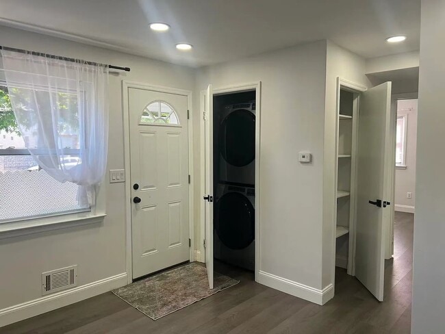 Photo - 709 Collfield Ave