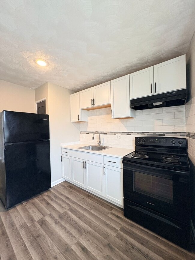 Building Photo - Experience Luxury Living at Bellagio Living I: Modern Apartments in Lawrence, Indiana Unit 9024-A01