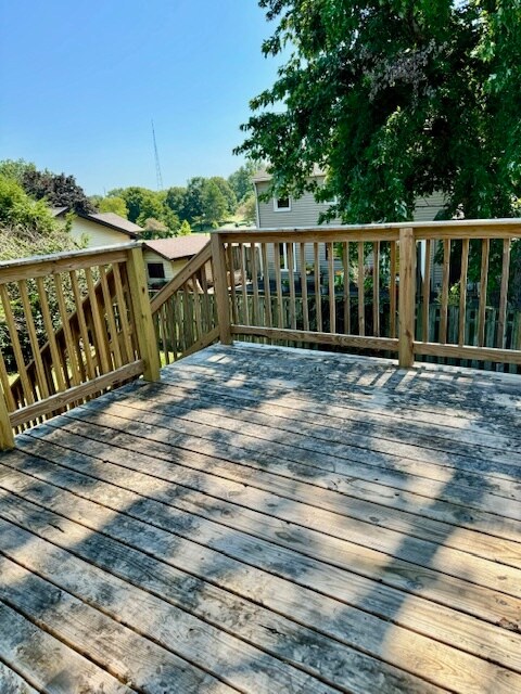 Photo - 719 Ashton Ln S