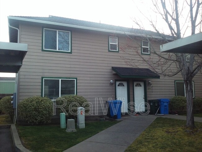 Building Photo - 327 Pardee Ln