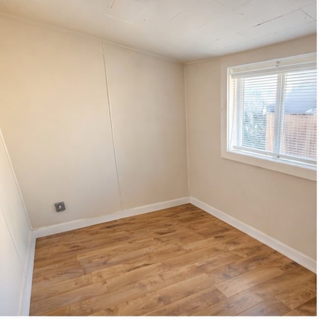 Photo - 10 SE Roosevelt Ave Unit #1