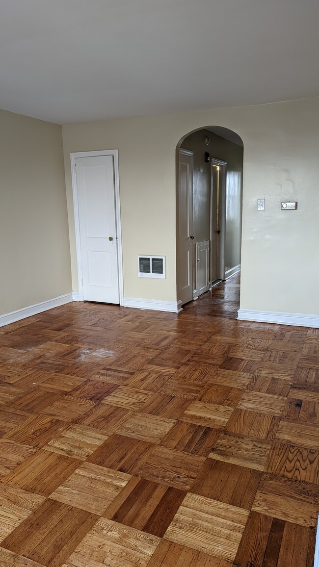 Photo - 6550 N Gratz St Unit A