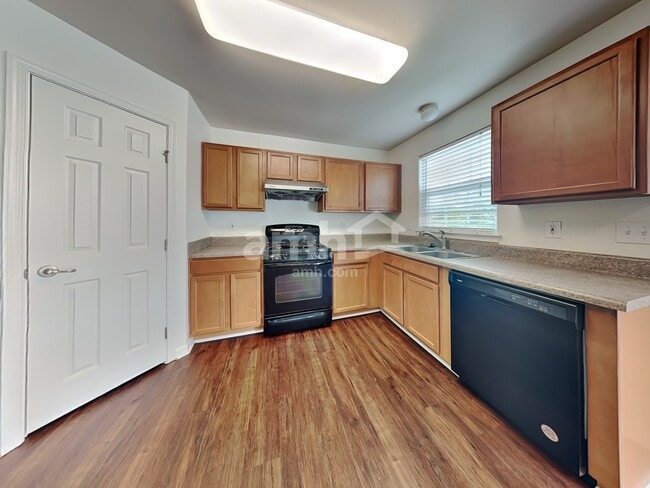 Photo - 10 Pfeiffer Ct