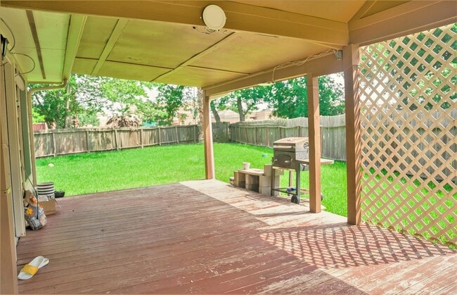 16807 Dunbar Grove Ct