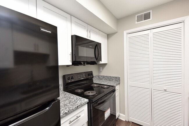 Building Photo - Harpeth Trace Rental