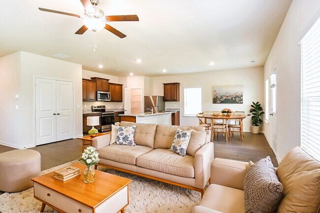 Photo - 138 Innis Brk Cir