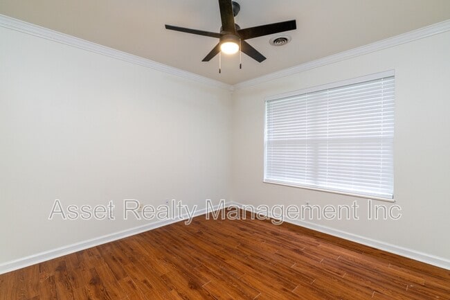 Photo - 1315 Lucy Way