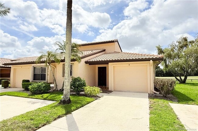 Building Photo - 3505 SW Quail Meadow Trail Unit A