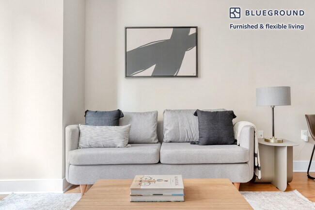 Photo - 425 L St NW Unidad FL9-ID489