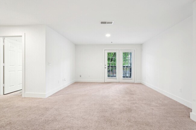 Photo - Wesley Hampstead Apartments at Douglasville