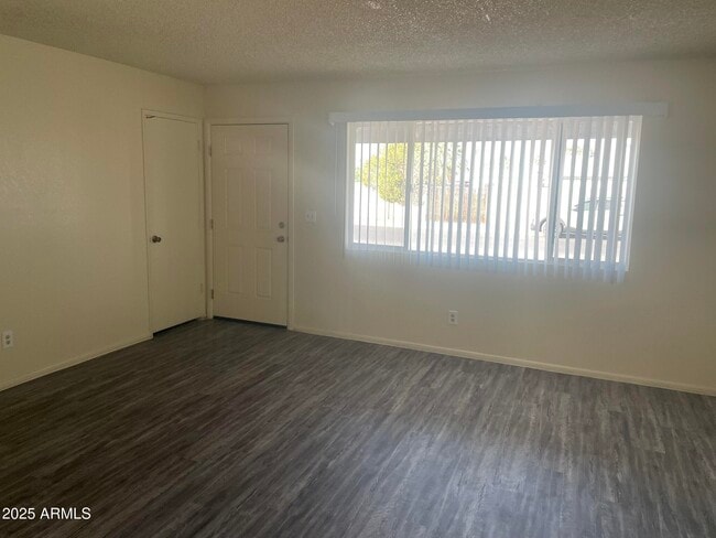 Photo - 1715 S Windsor