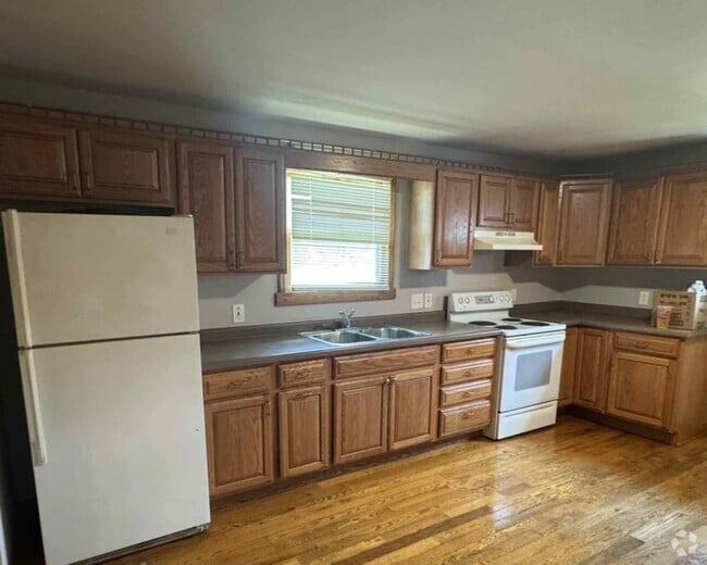 Building Photo - 4645 S Saginaw Rd Unit FOUR Rental