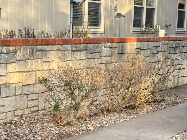 Photo - 3 bed 2.5 bath townhome off Bob Billings!