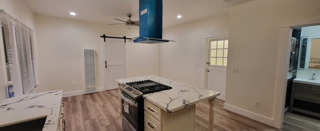 Photo - 740 Lime Ave Unit C