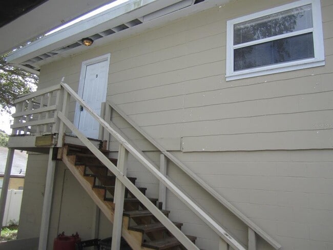 Building Photo - 986 22nd Ave S Unit 3 Rental