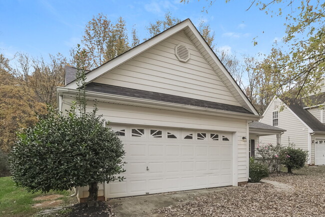 6101 Spanish Moss Ln