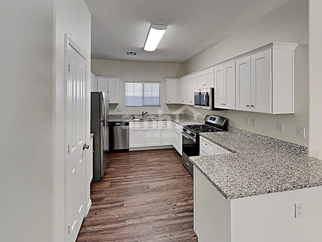 Photo - 3413 E Flower St