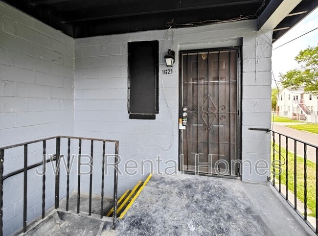 Photo - 1621 Barnett St