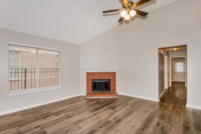 Photo - 330 Avery Jordan Cove