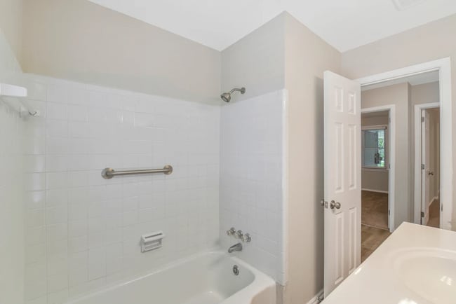 Photo - 2028 Syracuse Dr