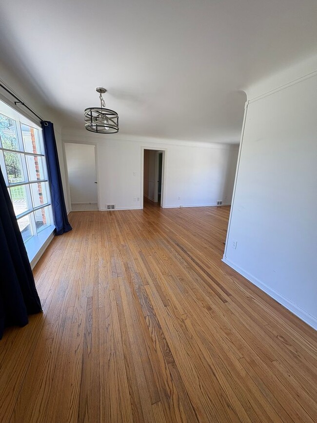 Photo - Charming 3-Bedroom Home with Spacious Backyard – Prime Location