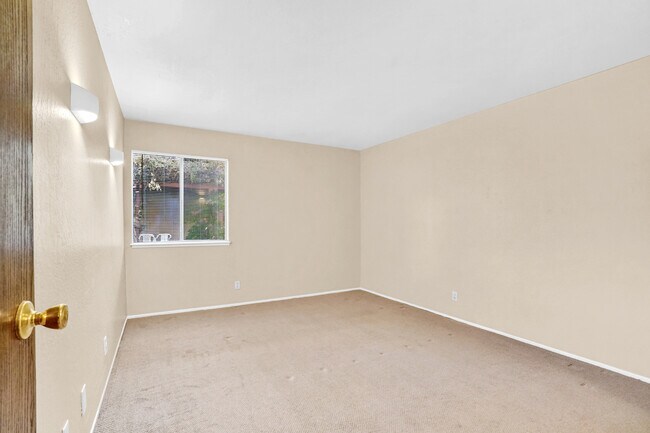 Primary Bedrrom - 1000 Beck St Unit 151