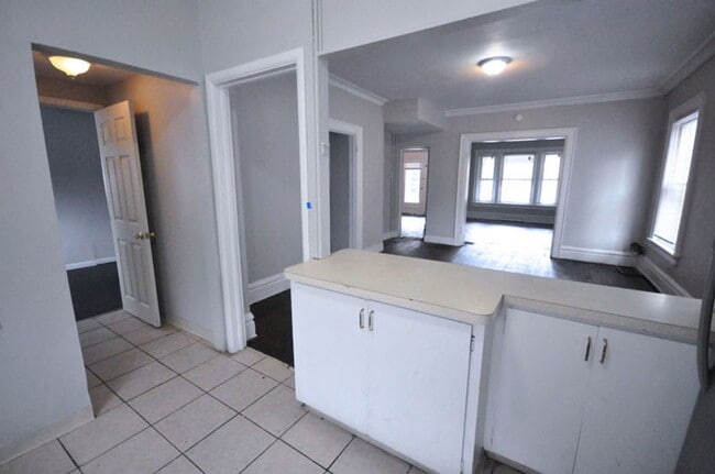 Photo - 207 E Lane Ave