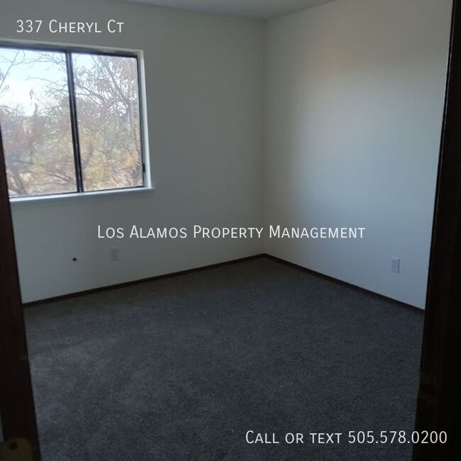 Photo - 337 Cheryl Ct