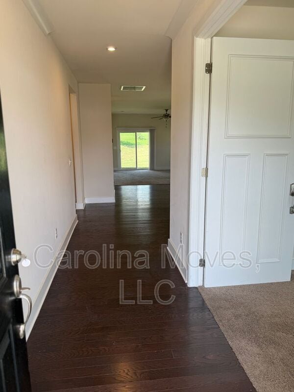 Photo - 6 Larson Dr