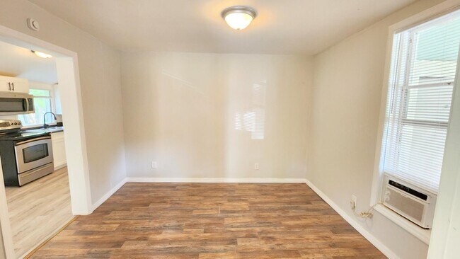 Photo - 2554 Third St. - 2554 Third St