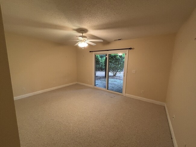 Photo - 285 Merion Cir