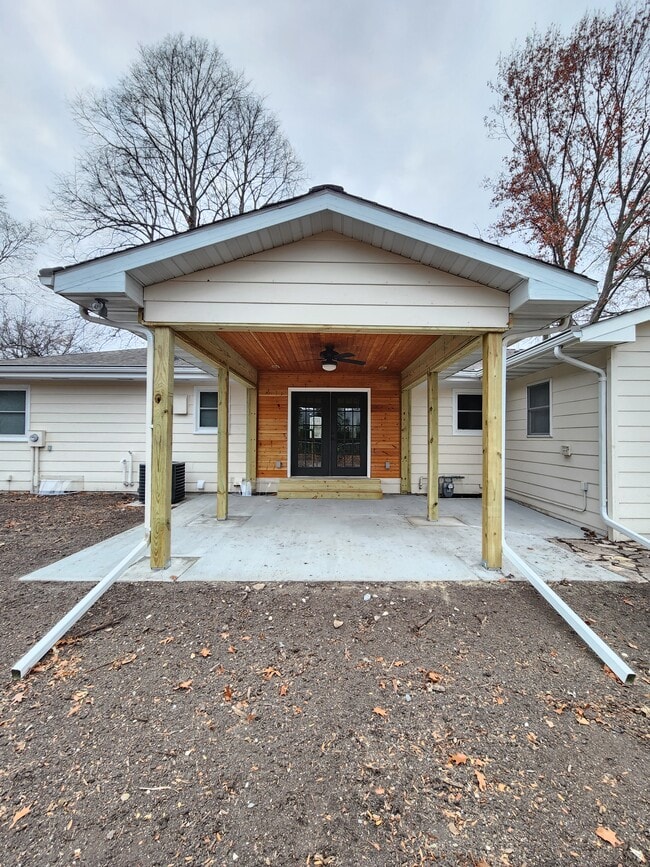 Photo - 1702 Clark Ave