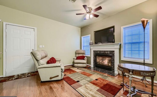 Livingroom - 7347 Point Patience Way