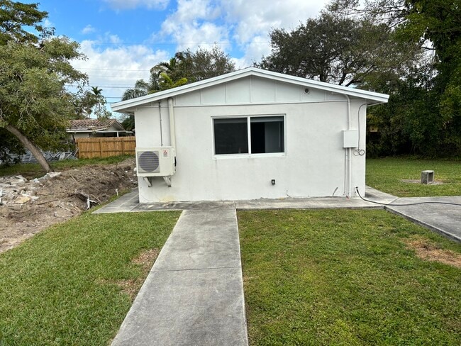 Photo - 6700 SW 40th St Unit South Miami 1/1