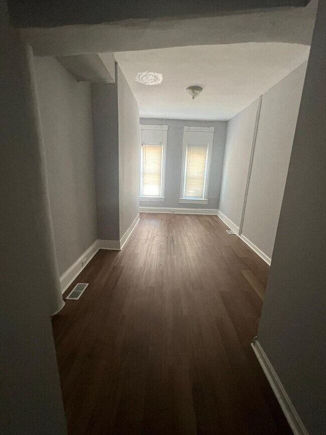 Photo - Four Bedroom One Bathroom House Unit Recently Re...